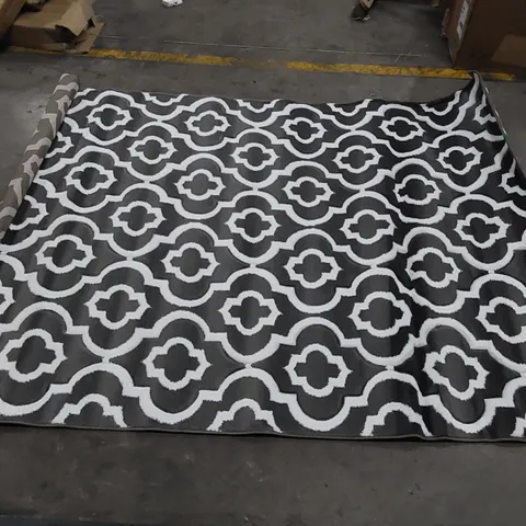 MODERN TRENDZ RUG - GREY // SIZE: 160 X 220cm