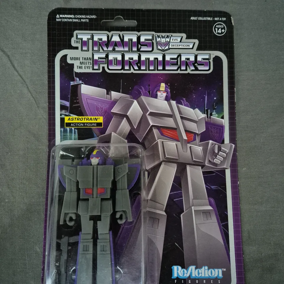 REACTION COLLECTIBLE TRANSFORMERS ACTION FIGURE - ASTROTRAIN