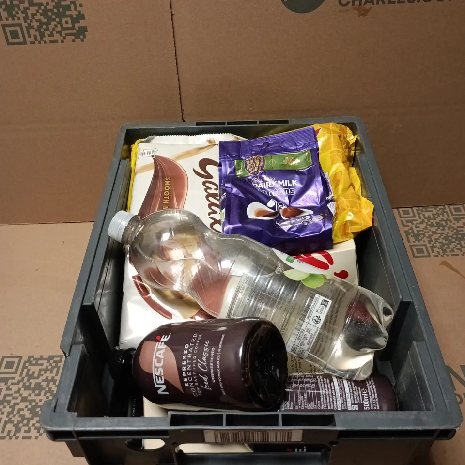 TOTE OF APPROXIMATELY 20 ASSORTED FOOD/DRINK ITEMS TO INCLUDE KELLOGGS FROSTED WHEATS, NESCAFE ESPRESSO CONCENTRATE ICED CLASSIC, GALAXY 360G, TAYTO 5 PACK, DAIRY MILK BUTTONS ETC