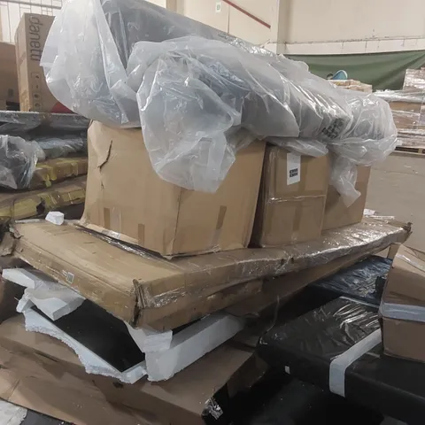PALLET CONTAINING A LARGE QUANTITY OF ASSORTED DESIGNER FURNITURE PARTS ECT