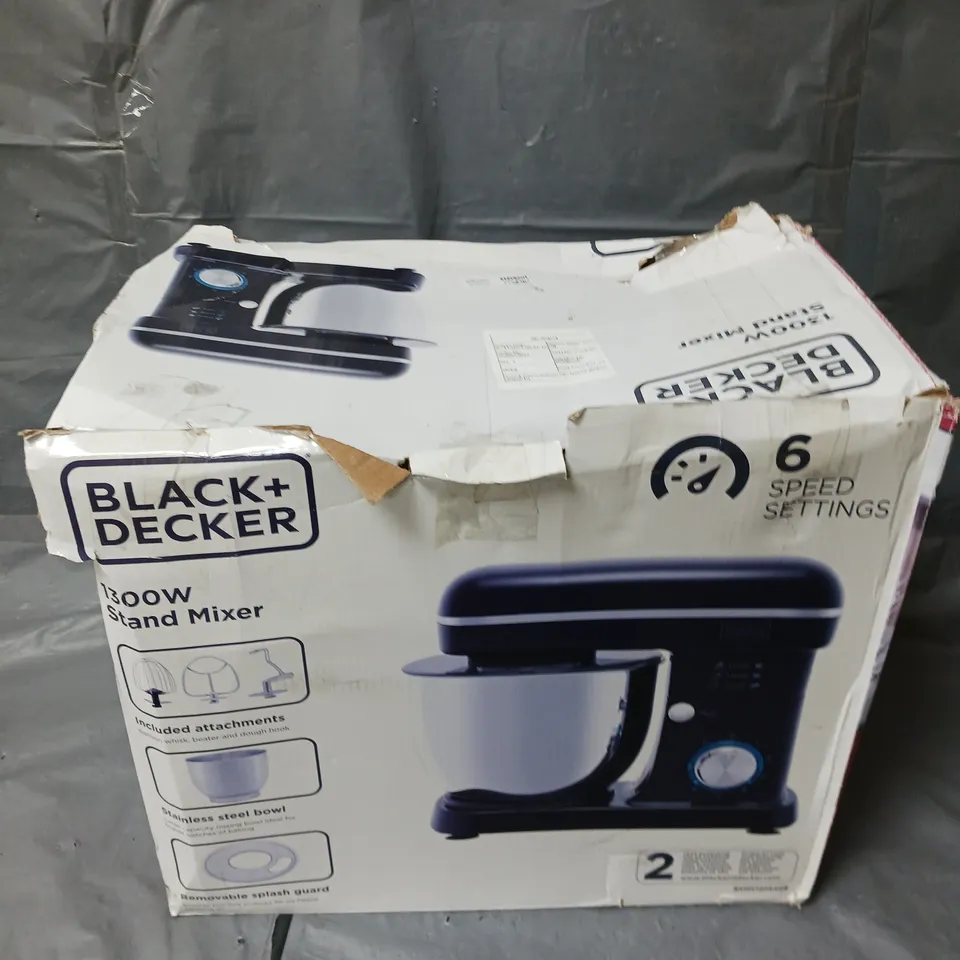 BOXED BLACK+DECKER 1300W WATT STAND MIXER