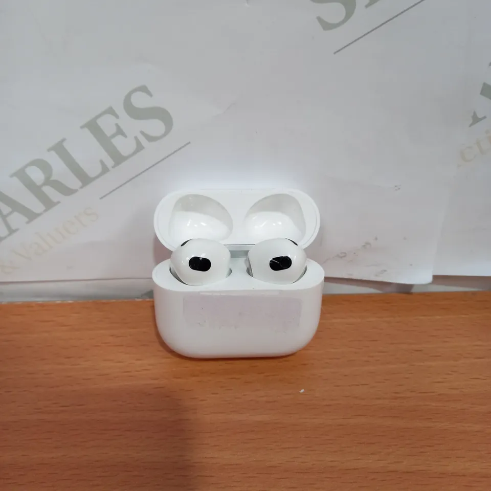 APPLE AIRPOD 3RD GENERATION