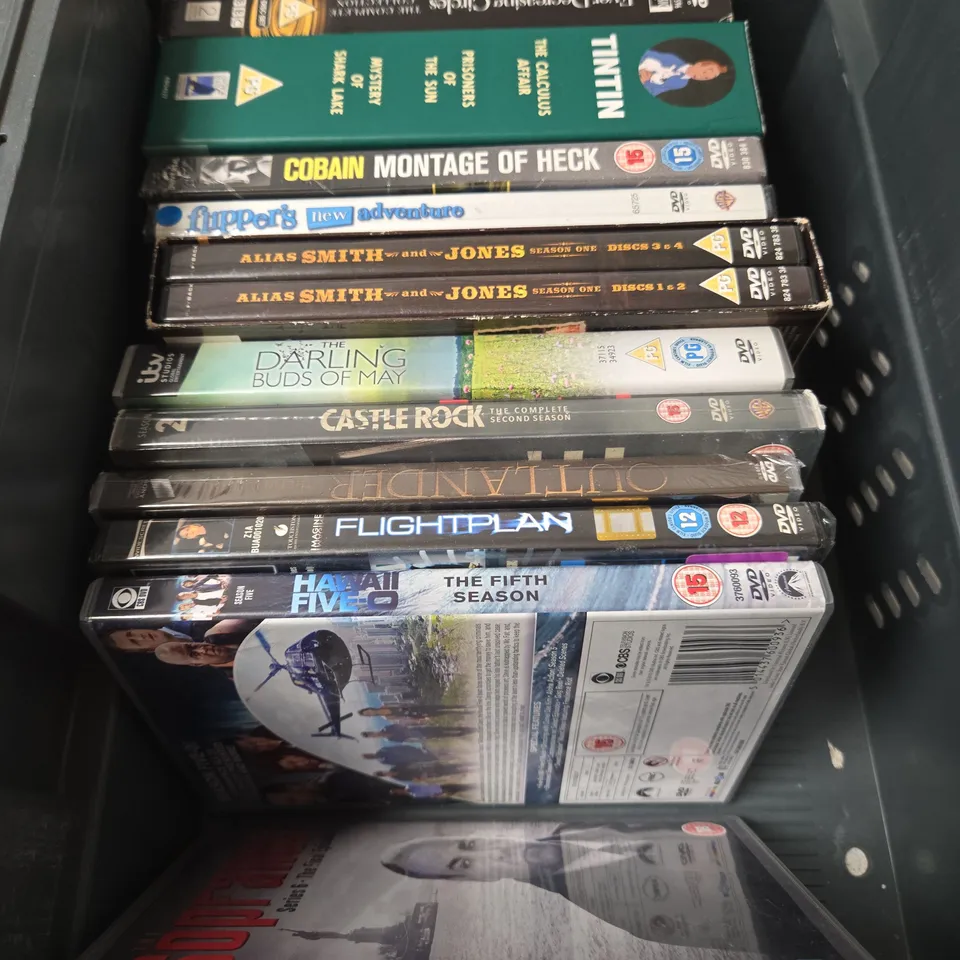 APPROXIMATELY 12 ASSORTED DVD MOVIES & SERIES TO INCLUDE FLIGHT PLAN, TINTIN, GAME OF THRONES ETC