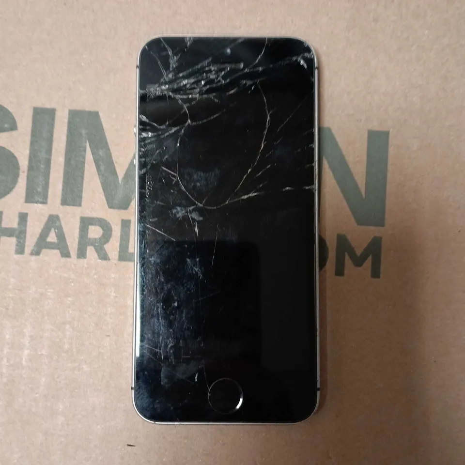 APPLE IPHONE SE A1723