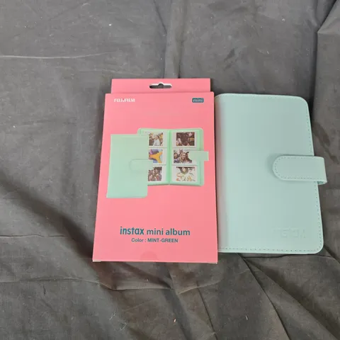 FUJIFILM INSTAX MINI ALBUM – MINT GREEN