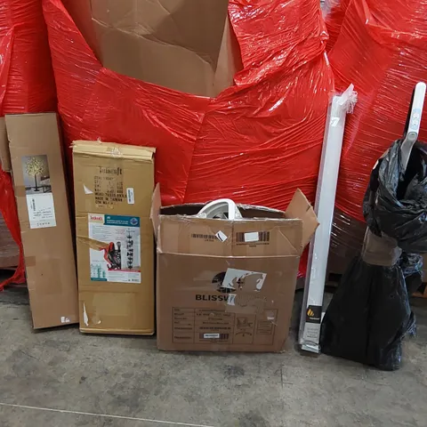 PALLET OF ASSORTED ITEMS INCLUDING: OFFICE CHAIR, VACUUM CLEANER, ARTIFICIAL LED TREE, 48 PAIR SHOE CAROUSEL, ROLLER BLINDS