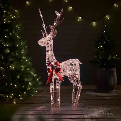 BOXED BOSK SILVER REINDEER WITH WHITE LED LIGHTS