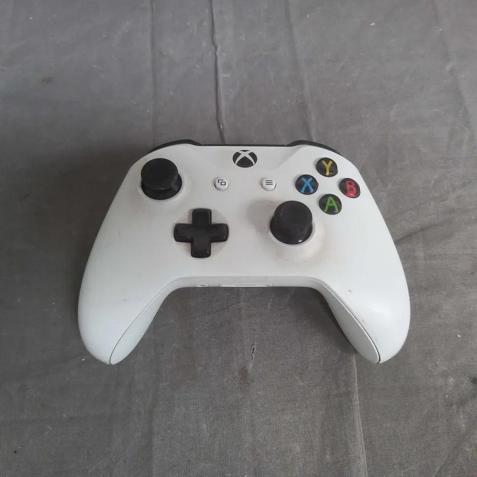 XBOX ONE CONTROLLER