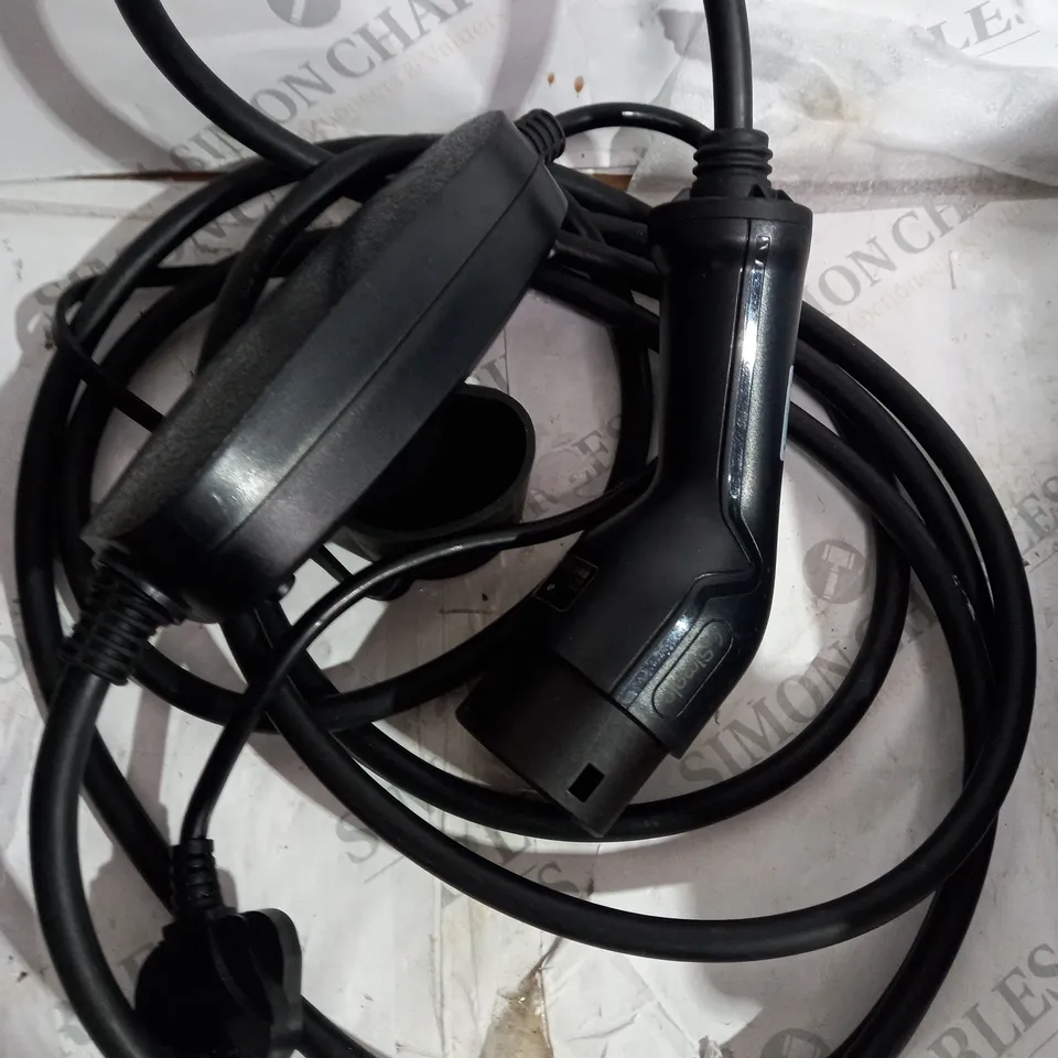 E-SIMPLE VA CAR CHARGER 
