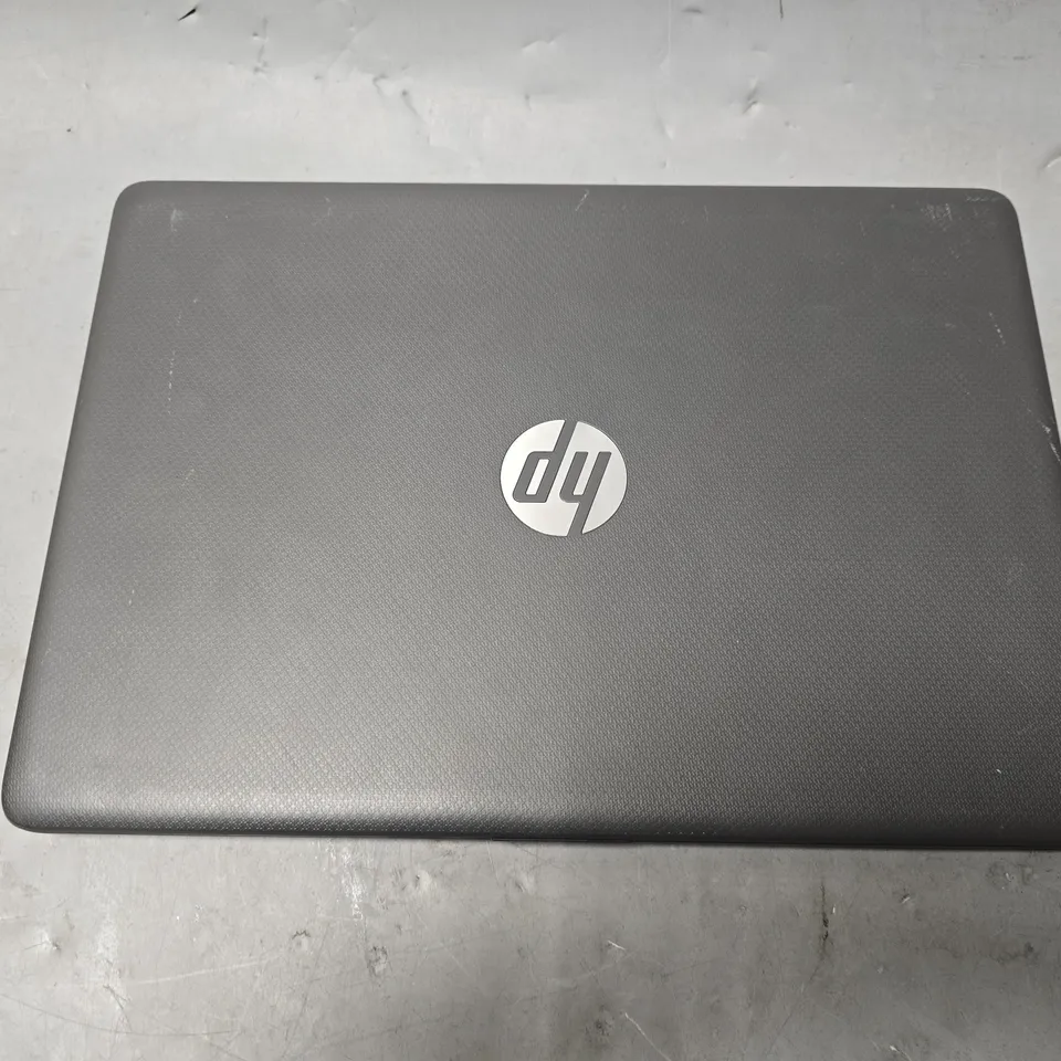 HP 240 G7 LAPTOP 