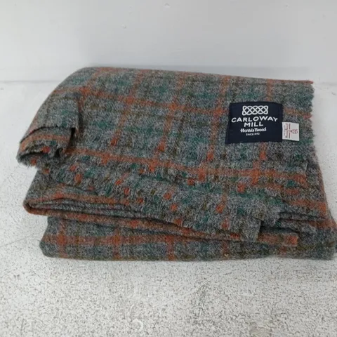 CARLOWAY MILL HARRIS TWEED WOOL BLANKET FEATURING A GREEN AND ORANGE PLAID PATTERN