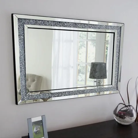 BOXED GATSBY CRUSHED DIAMOND VENETIAN WALL MIRROR (1 BOX)