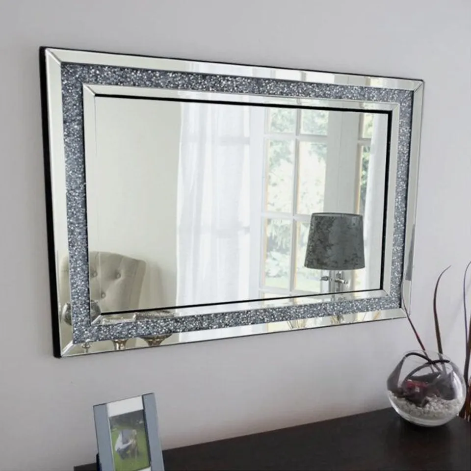 BOXED GATSBY CRUSHED DIAMOND VENETIAN WALL MIRROR (1 BOX)