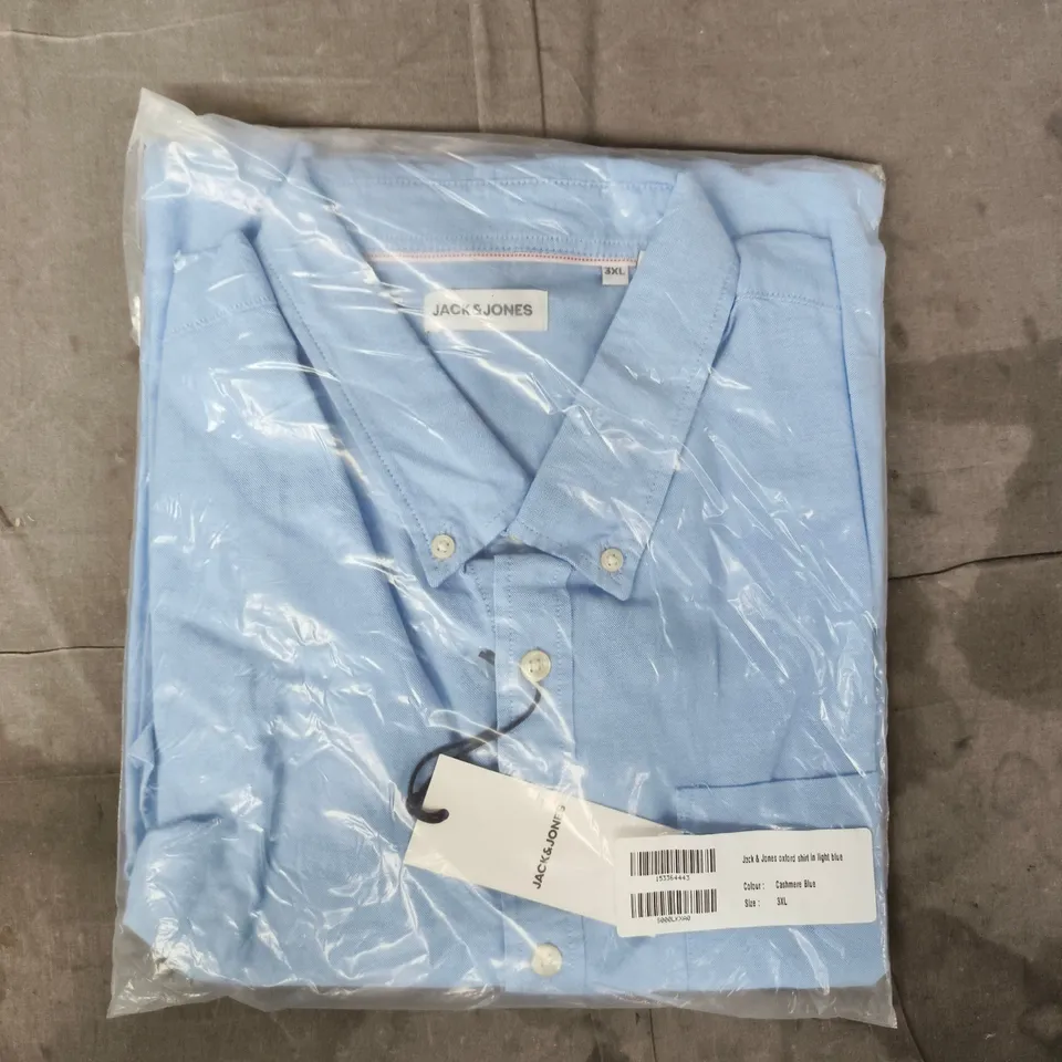 BAGGED JACK & JONES OXFORD SHIRT IN LIGHT BLUE SIZE 3XL