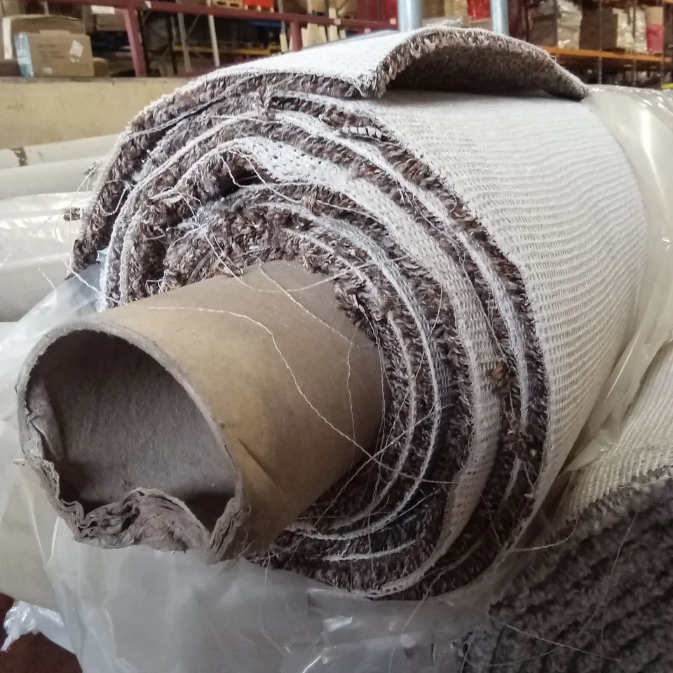 ROLL OF QUALITY STS HERITAGE ELITE AB COFFEE CARPET // APPROX SIZE: 4 x 5.3m