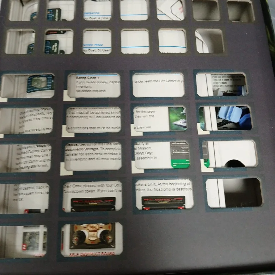 BOXED ALIEN FATE OF NOSTROMO BOARD GAME