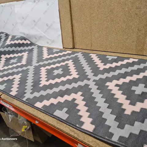GREY/PINK RUG 60 × 180