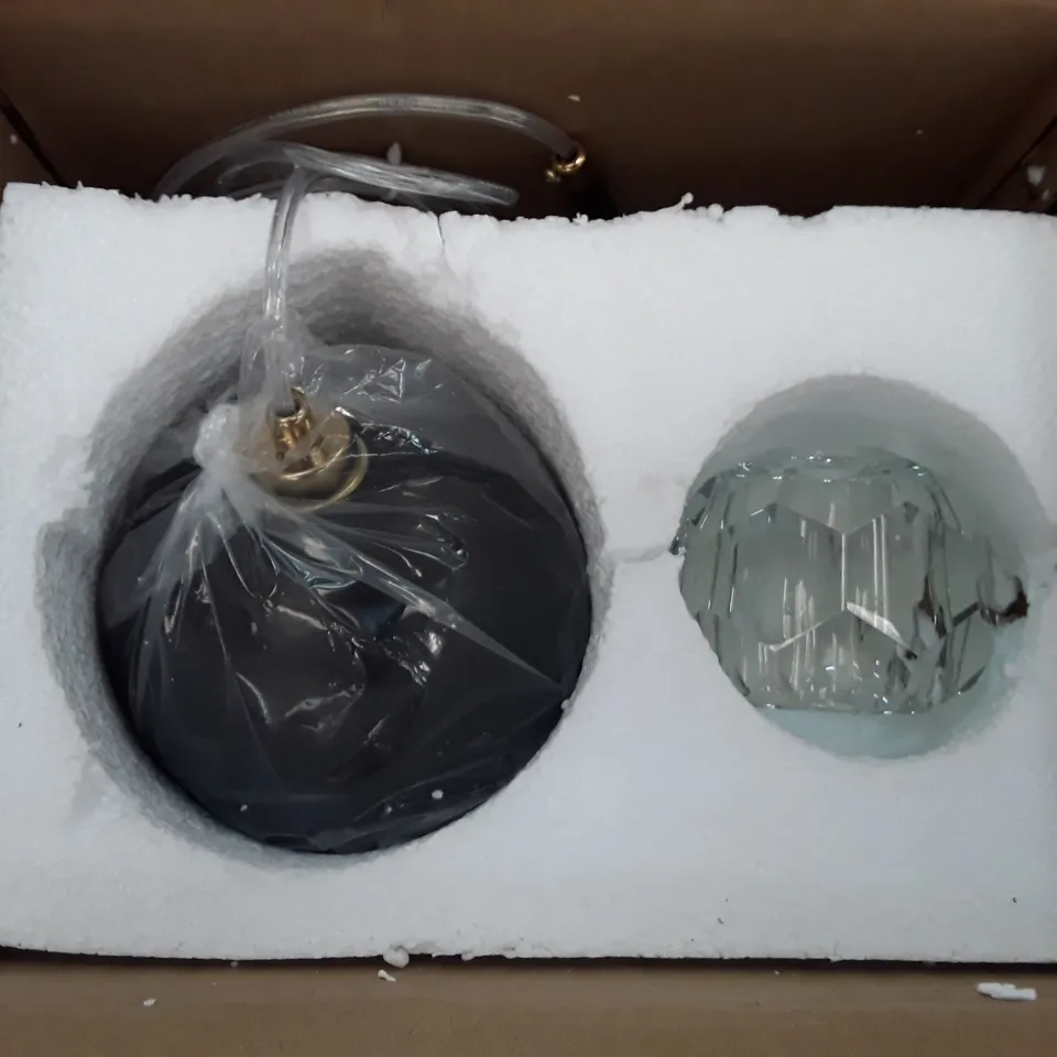 BOXED HANGING CRYSTAL LIGHT
