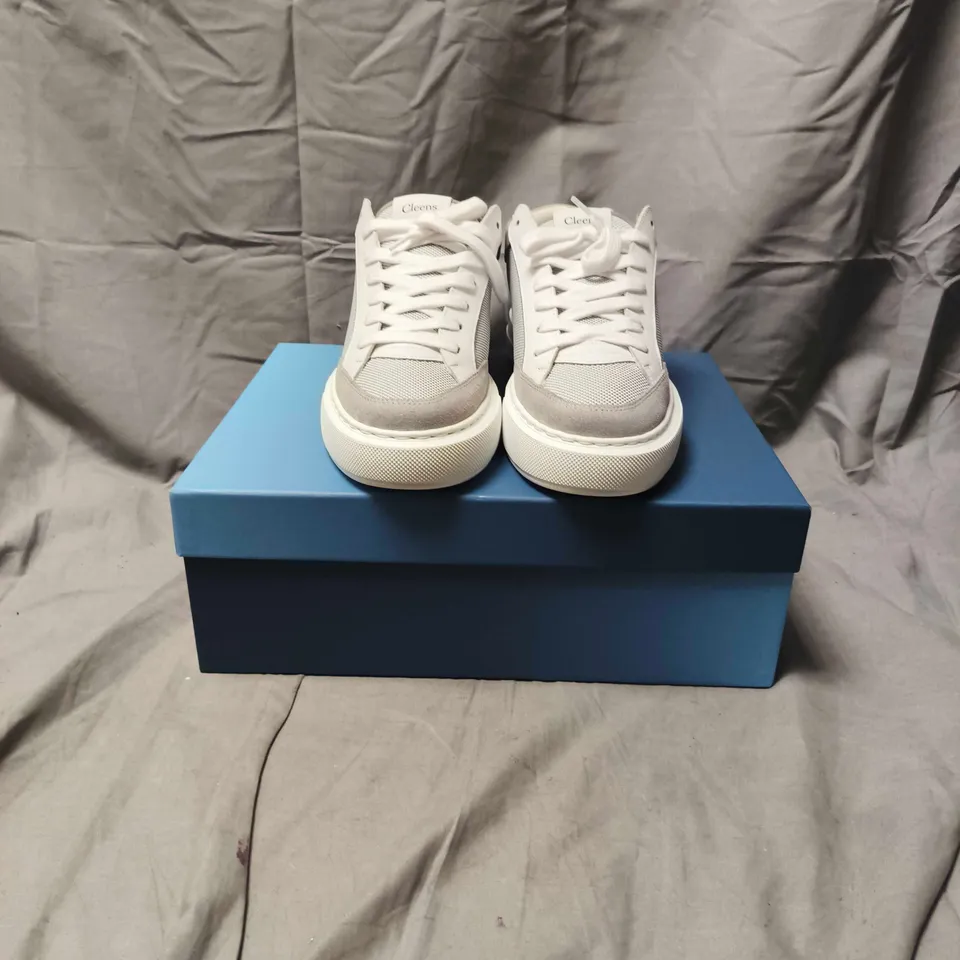 BOXED PAIR OF MENS CLEEN'S GREY AND WHITE TRAINERS - SIZE 9