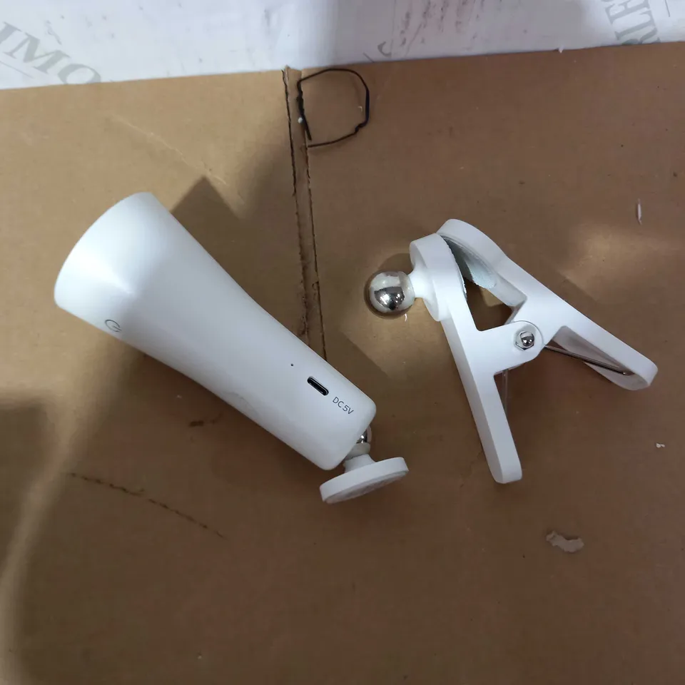 AURAGLOW MAGNETIC DESK LIGHTS WHITE 