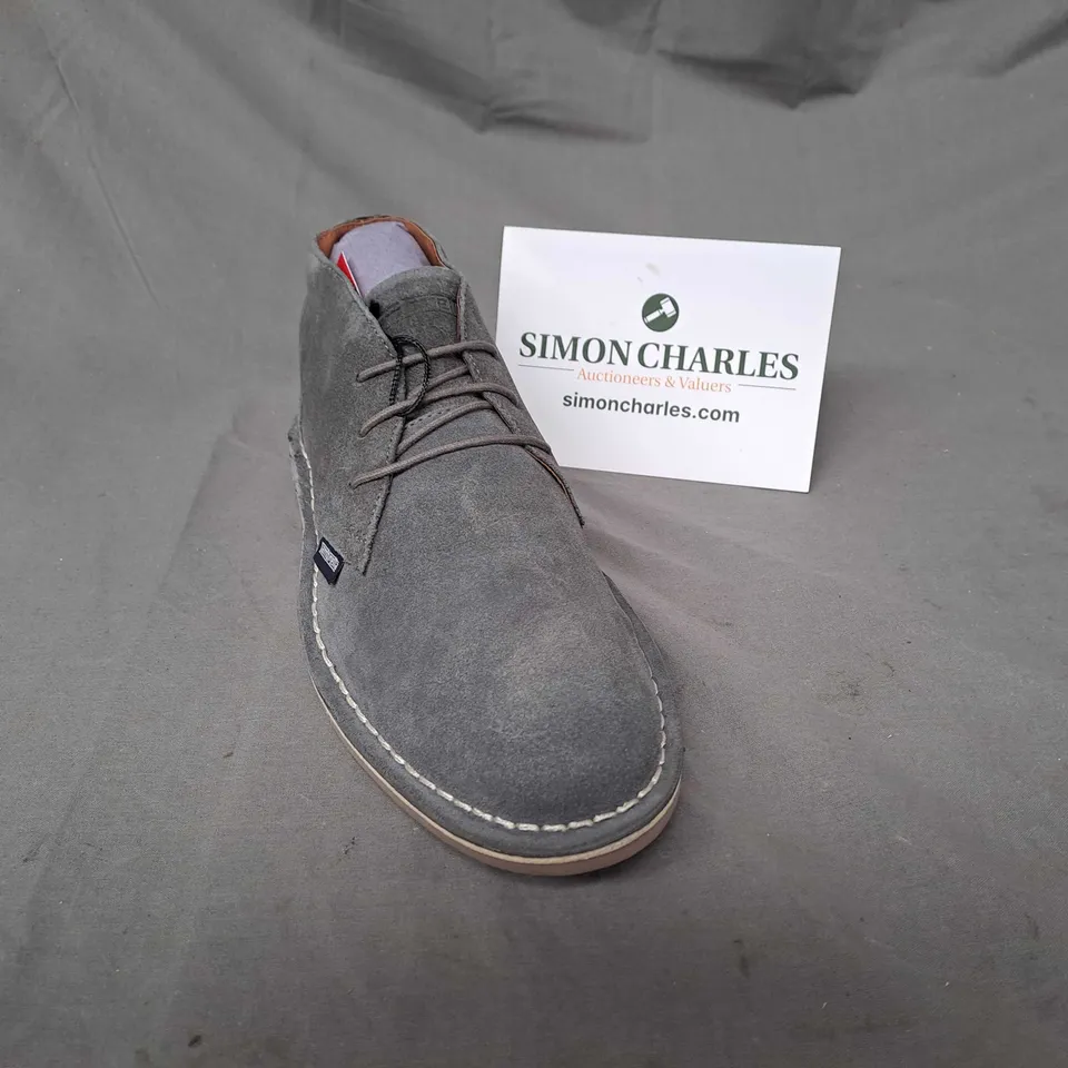 LAMBRETTA CHISWICK MENS SHOE IN GREY SIZE 7