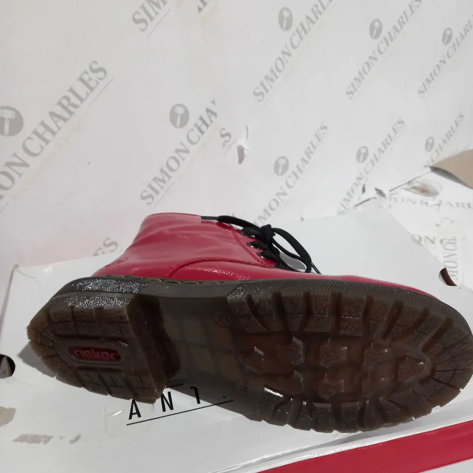 RIEKER LACE ANKLE BOOTS IN RED SIZE 6