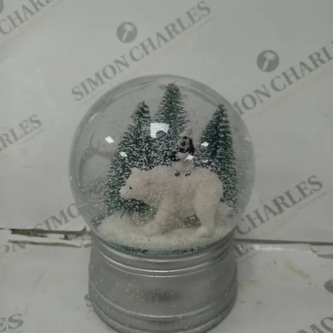 BOXED SANTA EXPRESS CHRISTMAS CHARACTER MUSICAL WATER SPINNER POLAR BEAR