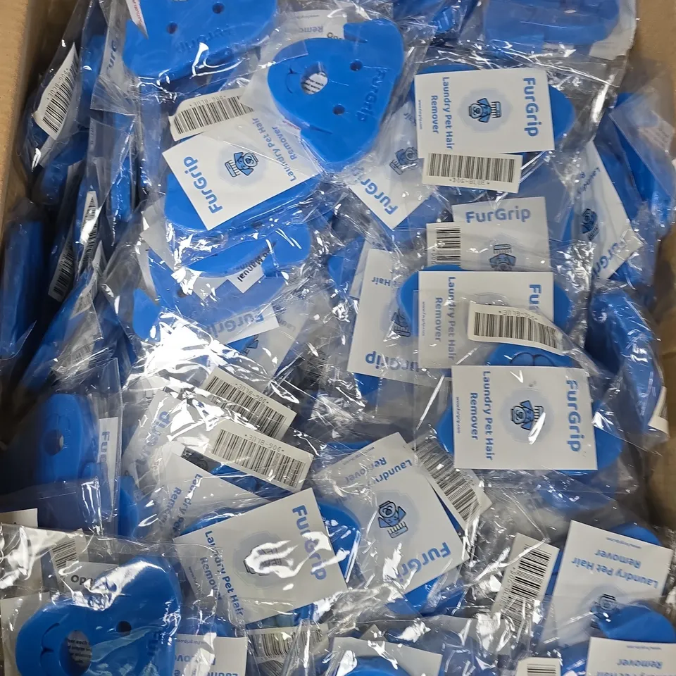 APPROXIMATELY 350 FURGRIP LAUNDRY PET HAIR REMOVERS - SMALL - DOG