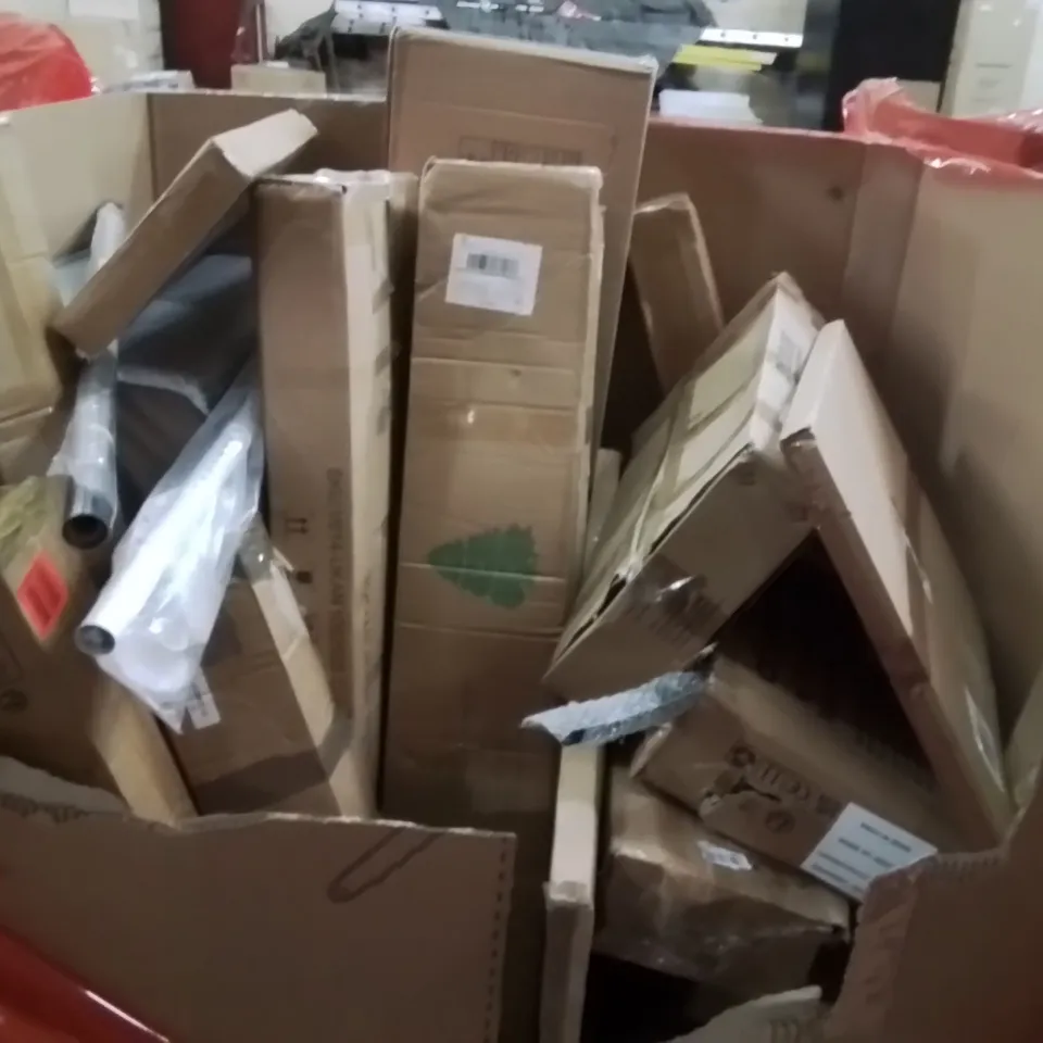 PALLET OF ASSORTED HOUSEHOLD GOODS AND PRODUCTS TO INCLUDE;SKATEBOARD,PYRAMID TREE LED,RETRACTABLE SAFETY GATE