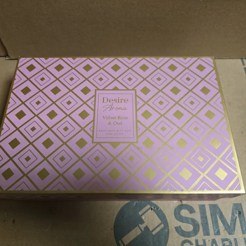 DESIRE AROMA VELVET ROSE & OUD BOUTIQUE GIFT BOX 