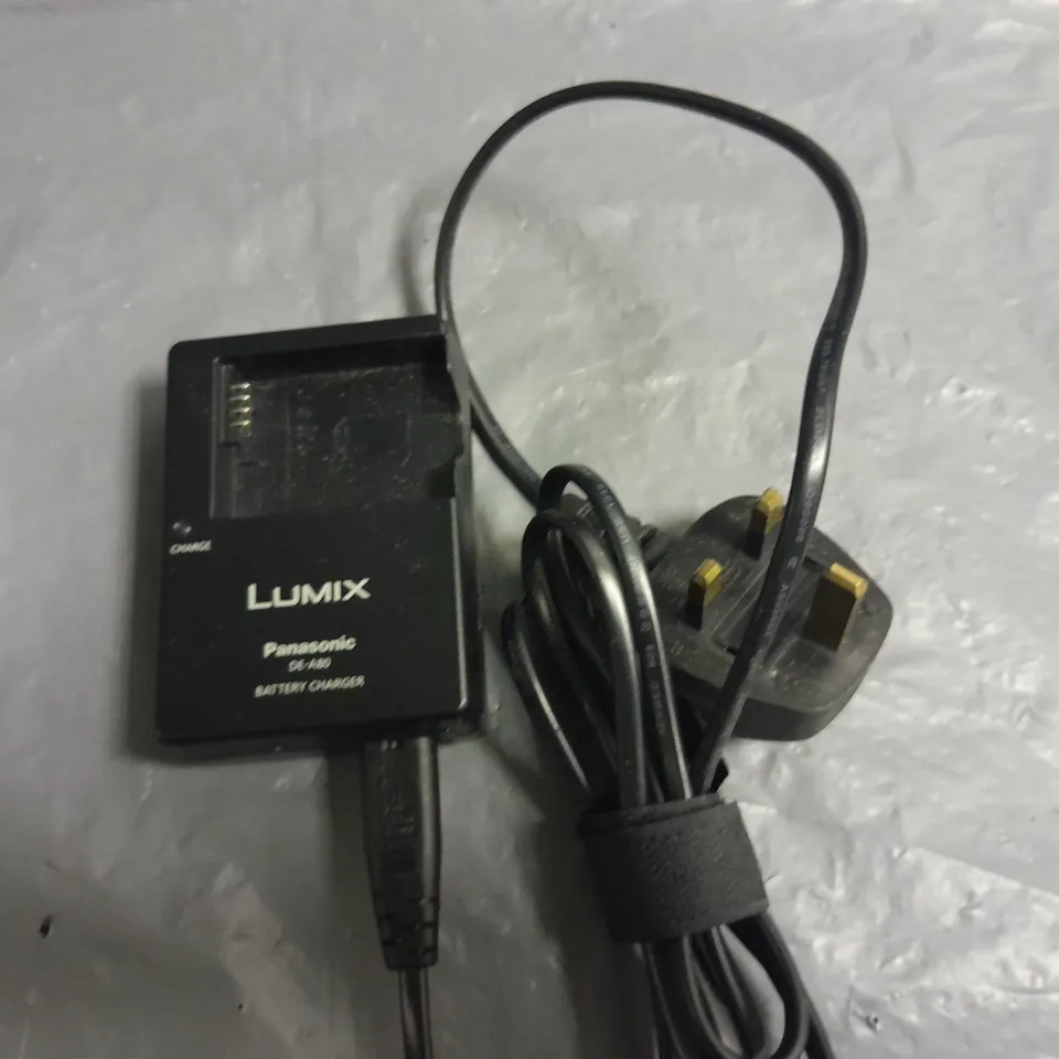 UNBOXED PANASONIX LUMIX DMS-FZ32000 CAMERA