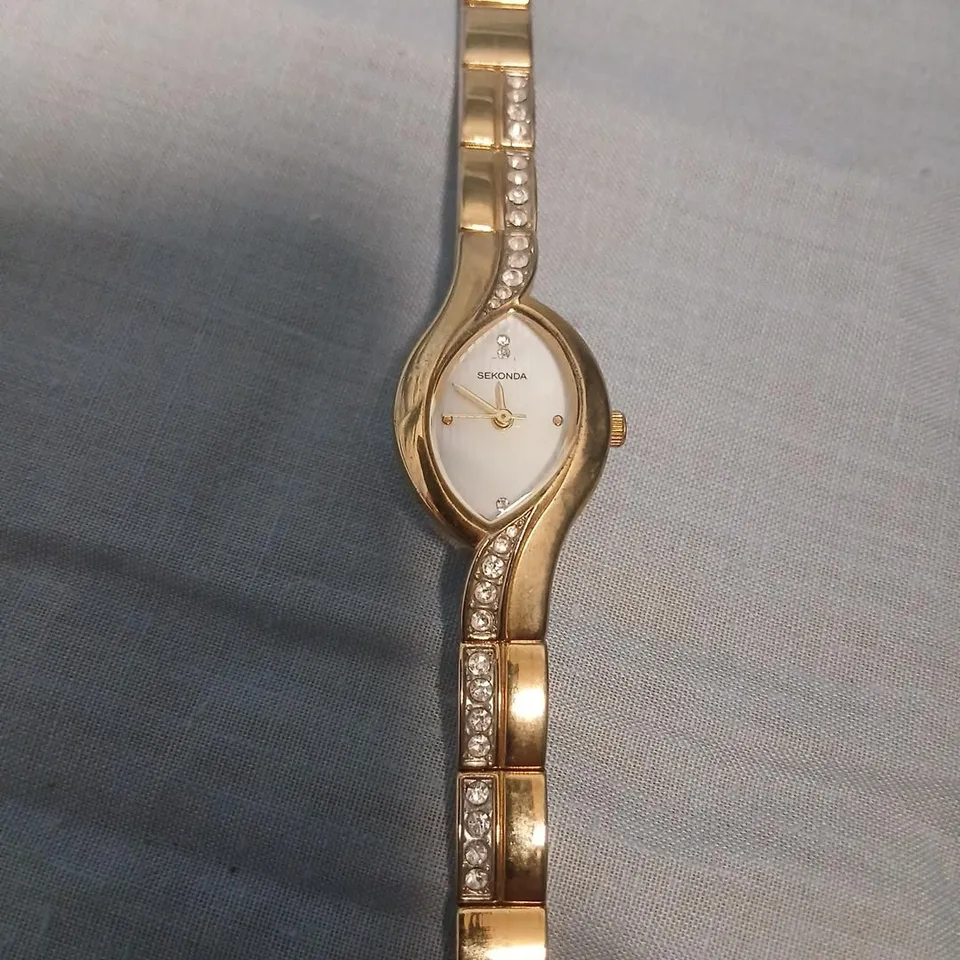 SEKONDA GOLD-TONE CRYSTAL-SET LADIES' WRISTWATCH