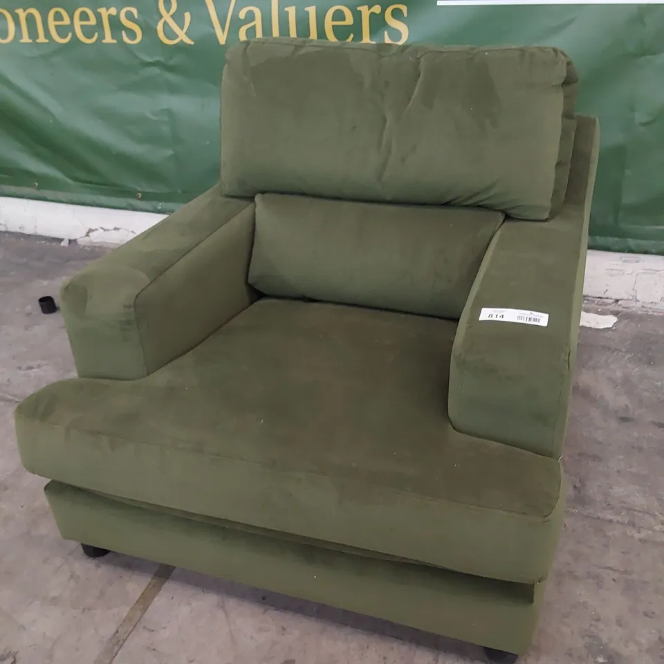 QUALITY BRITISH DESIGNER LOUNGE Co. ROMILLY EASY CHAIR WOODLAND MOSS PLUSH FABRIC 