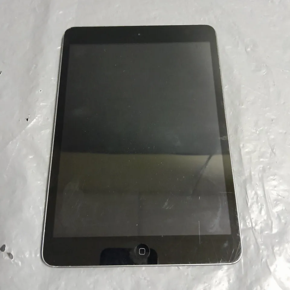 UNBOXED APPLE IPAD MINI IN BLACK - A1432