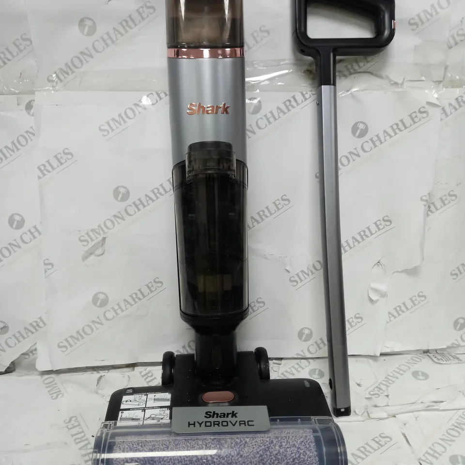 BOXED SHARK HYDROVAC HARD FLOOR WET & DRY CORDLESS CLEANER WD210UK