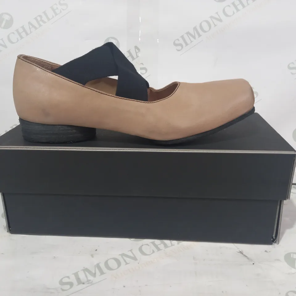 BOXED PAIR OF UMA WANG CALF LEATHER BALLET SHOES IN ROSE EU SIZE 36