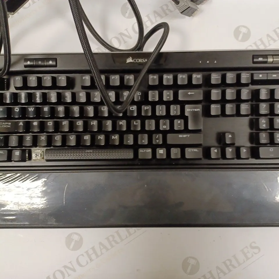 CORSAIR K95 PLATINUM RGB MECHANICAL WIRED GAMING KEYBOARD 
