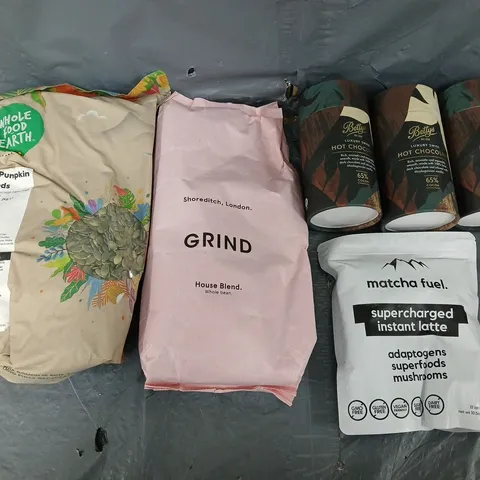 APPROXIMATELY 6 ASSORTED FOOD & DRINK ITEMS TO INCLUDE - HOT CHOCOLATE, GRIND COFFEE, AND PUMPKIN SEEDS ETC. 