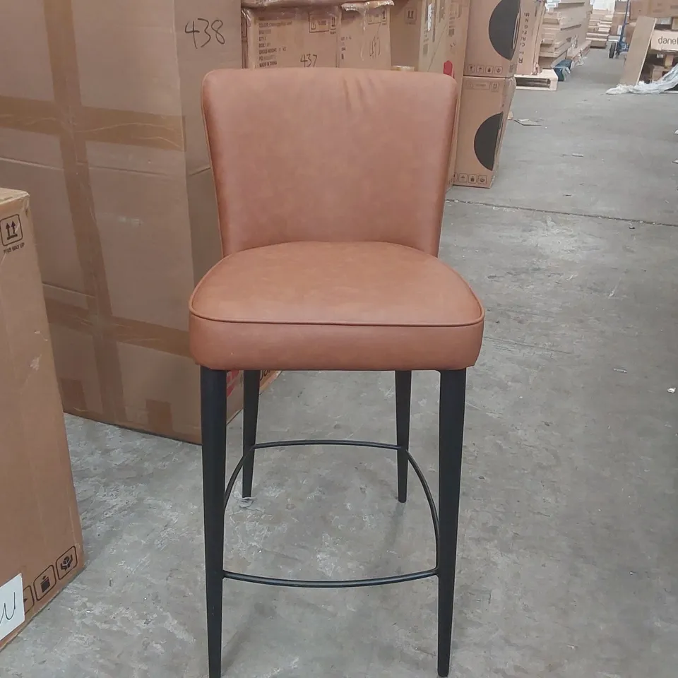 DANETTI SERENA TAN DUROSOFT TOUCH FAUX LEATHER/BLACK METAL BAR STOOL