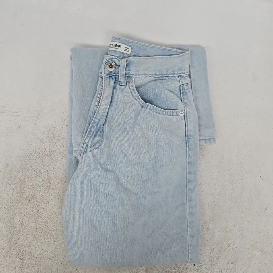 PULL & BEAR JEANS IN LIGHT BLUE SIZE EU 32