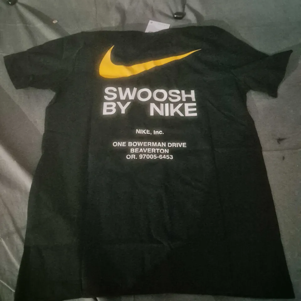 NIKE KIDS T-SHIRT – BLACK, SWOOSH LOGO – SIZE L (147-158 CM)