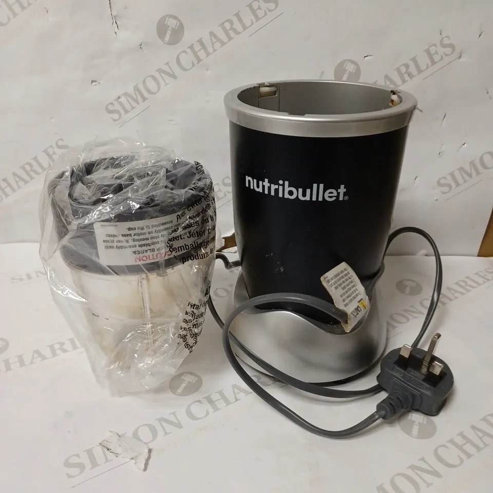 NUTRIBULLET 600 SERIES BLENDER 
