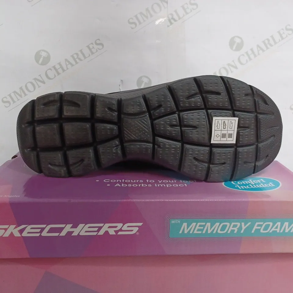 SKECHERS MEMORY FOAM SLIP ON SHOES IN BLACK - WOMENS USA 9