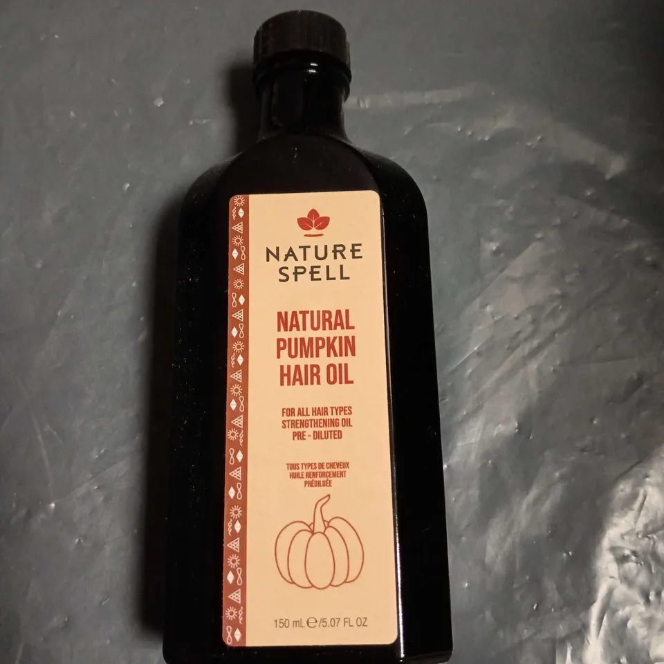 APPROXIMATELY 25 ASSORTED HEALTH & BEAUTY ITEMS INCLUDING NATURE SPELL PUMPKIN OIL , BABY ELECTRIC SONIC TOOTHBRUSH AND COSY BERRY DELIGHT BODY MIST 