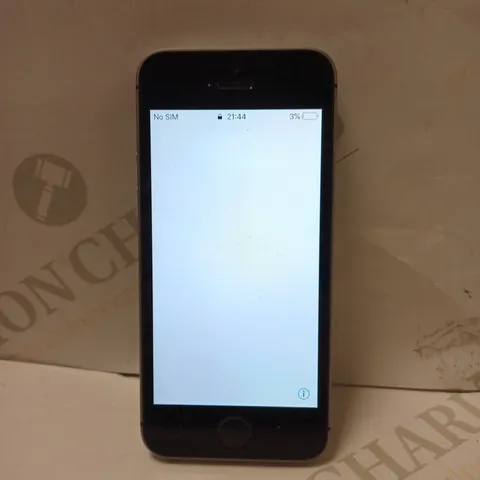 APPLE IPHONE SE SMARTPHONE 