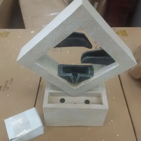 BOXED DIAMOND LED GARDEN WATER FOUNTAIN