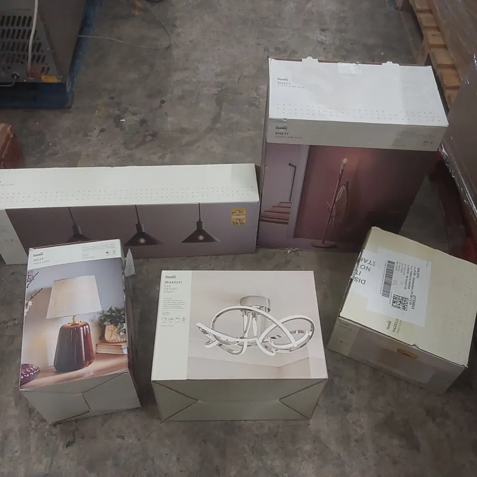 PALLET CONTAINING A VERY LARGE QUANTITY OF ASSORTED DESIGNER LIGHTING PRODUCTS INCLUDING: PERRY BAR CEILING LIGHT, MARGOT LED CEILING LIGHT, HAZELLE SEMI FLUSH CEILING LIGHT, RHETT FLOOR LAMP BASE ECT