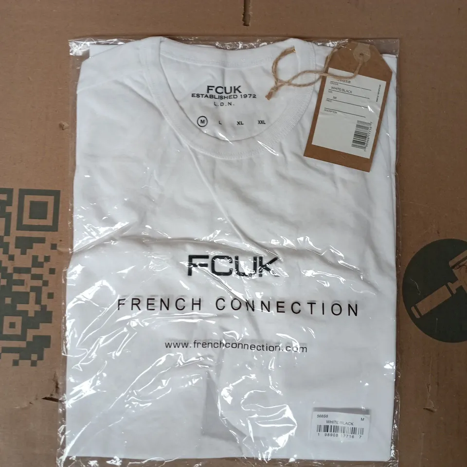 BAGGED FRENCH CONNECTION T-SHIRT IN WHITE SIZE MEDIUM