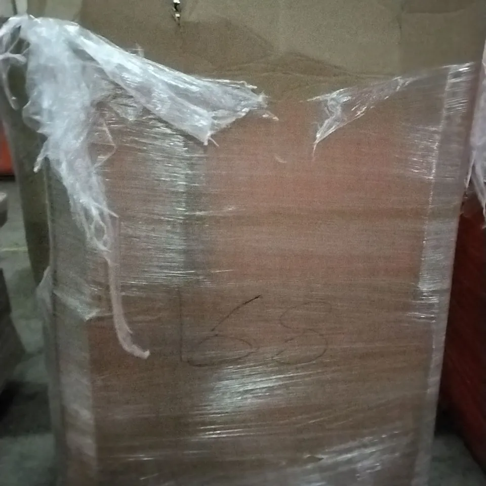PALLET OF ASSORTED ITEMS INCLUDING 45M WASHING LINE, GAZEBO WITH SIDES, PVC PRIVACY FENCE, METAL HEART ARCH, HOME SWEET HOME SIGN