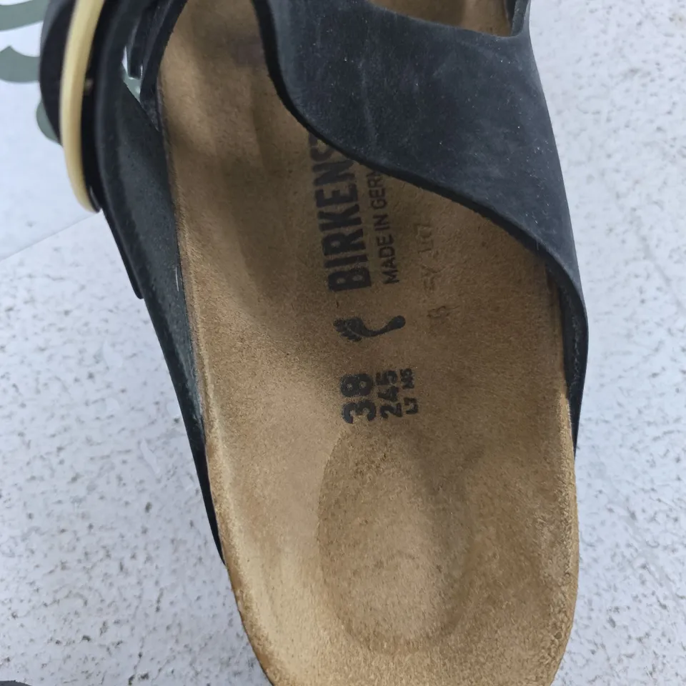 BIRKENSTOCK BLACK LEATHER SANDALS WITH BUCKLES – UK 5.5 (EU 38)